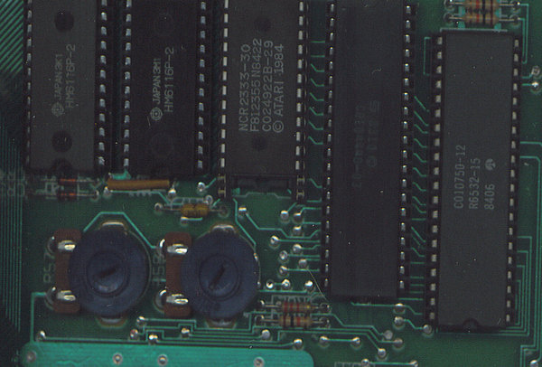Atari 7800 Chips pic 1.jpg