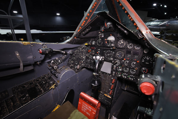 SR-71 Cockpit.jpg