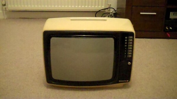 Old TV 1_00012.jpg