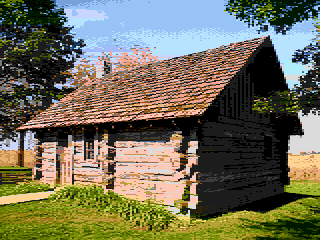FrontierCabin.png